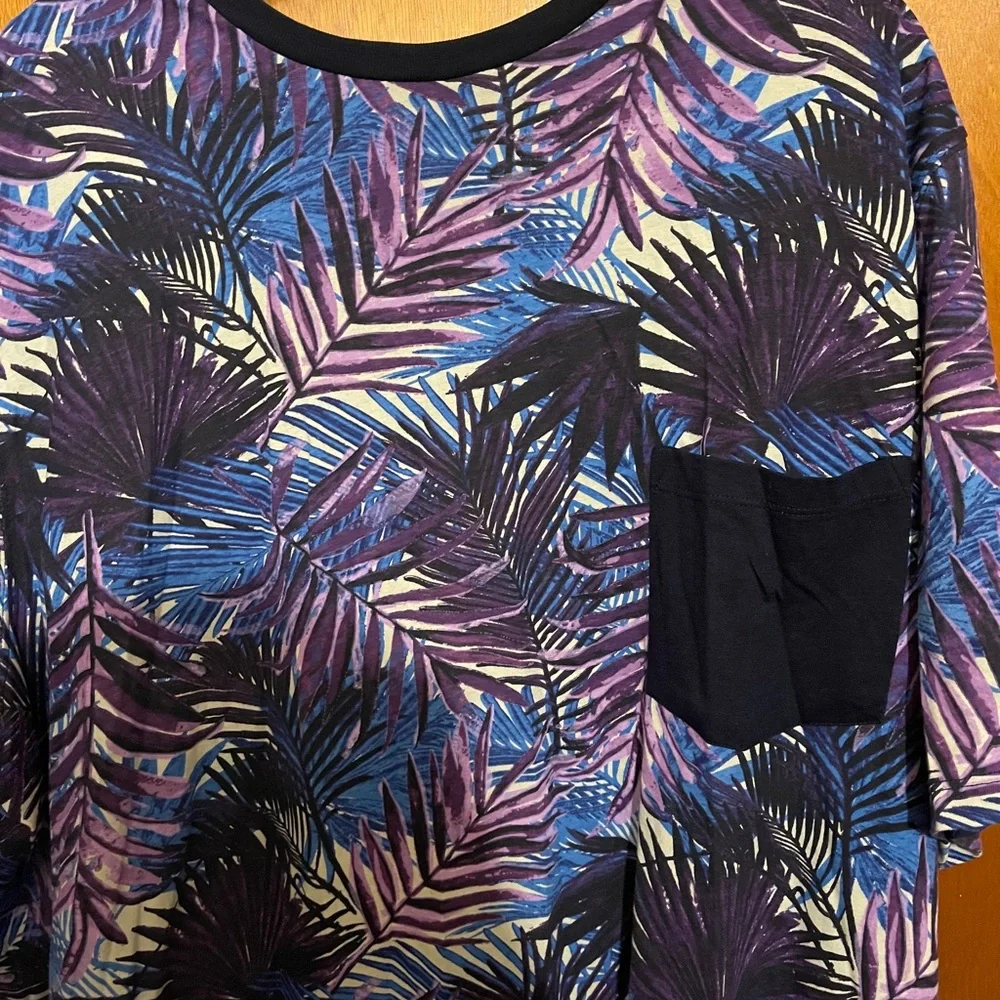 Big & Tall Foundry Floral Men’s Shirt - Picture 3 of 5